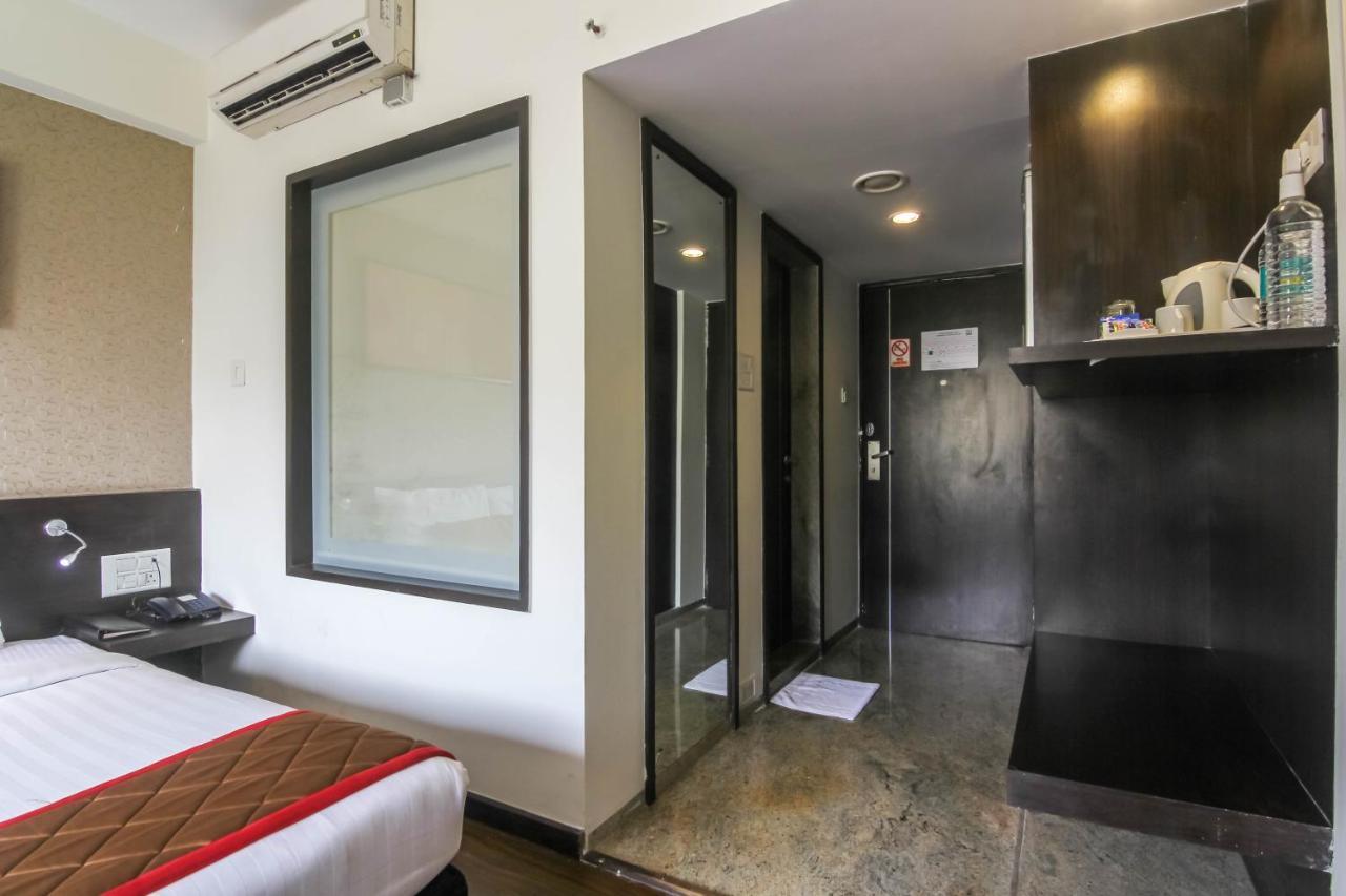 Hotel Lxia Hinjewadi - Indian Nationals Only Pimpri-Chinchwad Экстерьер фото