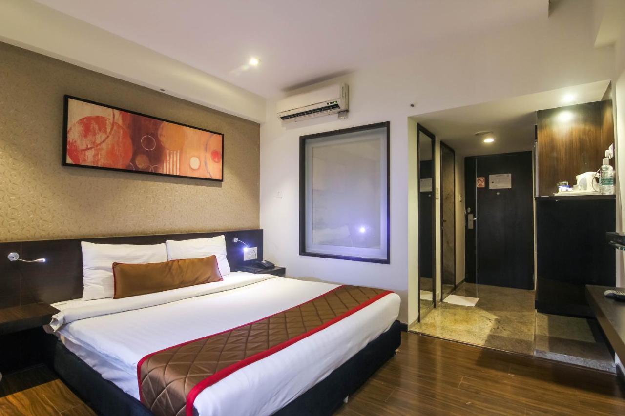 Hotel Lxia Hinjewadi - Indian Nationals Only Pimpri-Chinchwad Экстерьер фото