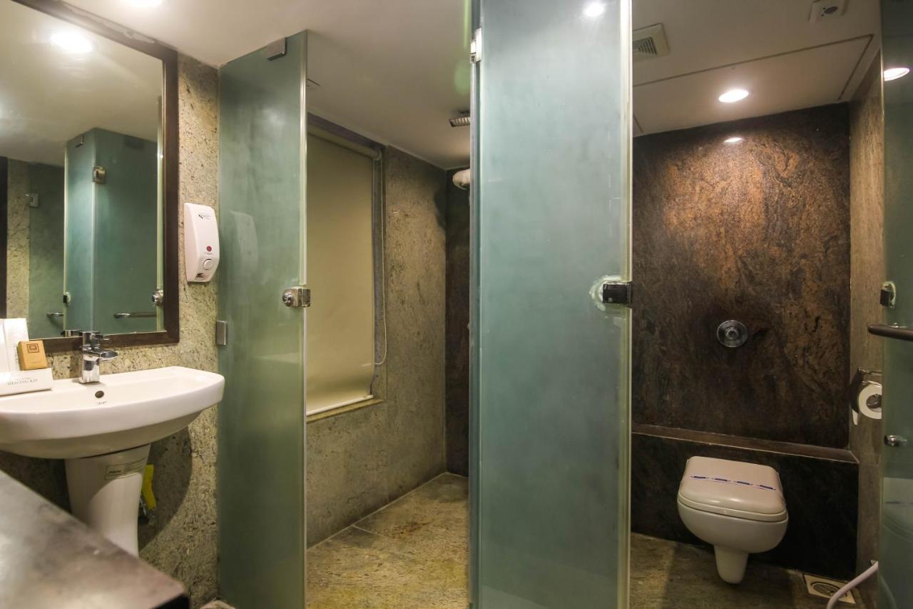 Hotel Lxia Hinjewadi - Indian Nationals Only Pimpri-Chinchwad Экстерьер фото