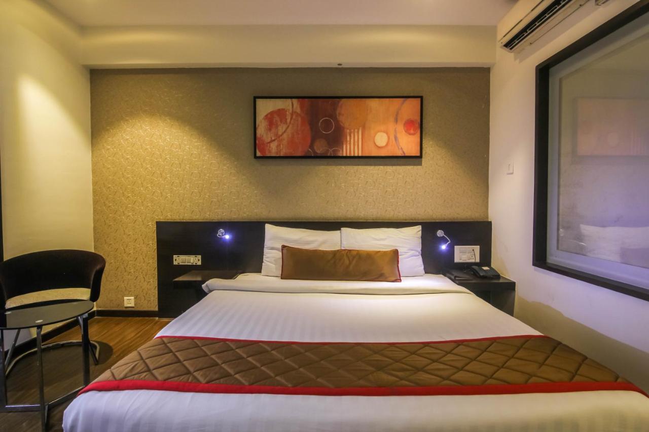Hotel Lxia Hinjewadi - Indian Nationals Only Pimpri-Chinchwad Экстерьер фото